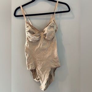 Skims‎ Size 4X Seamless Sculpt Brief Bodysuit